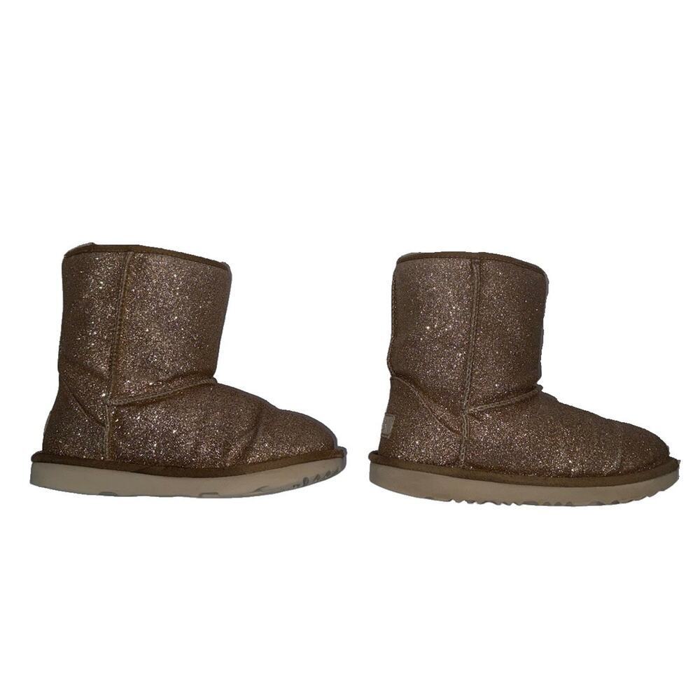 Ugg Classic Short Glitter Gold Sheepskin Boot Kids (1111852K) US2/UK1/EU33.5 - Picture 5 of 10